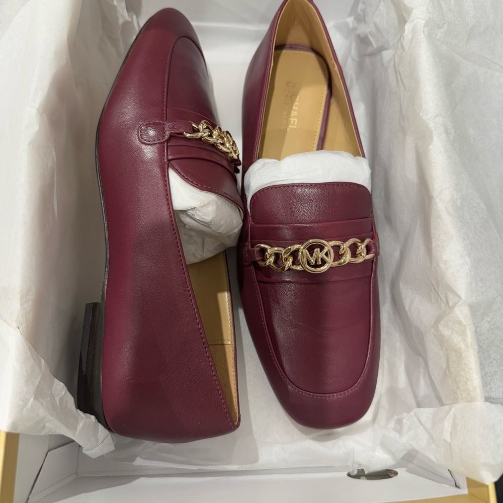 Michael Kors Dolores Leather Loafer‎ - Picture 7 of 7